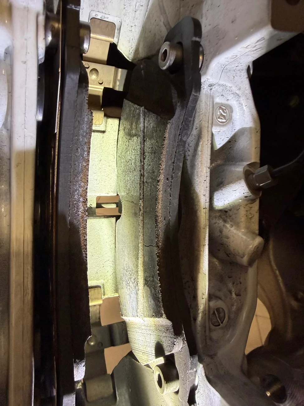Porsche Taycan PSCB: Slight scraping sound from front left wheel when in motion IMG_5726
