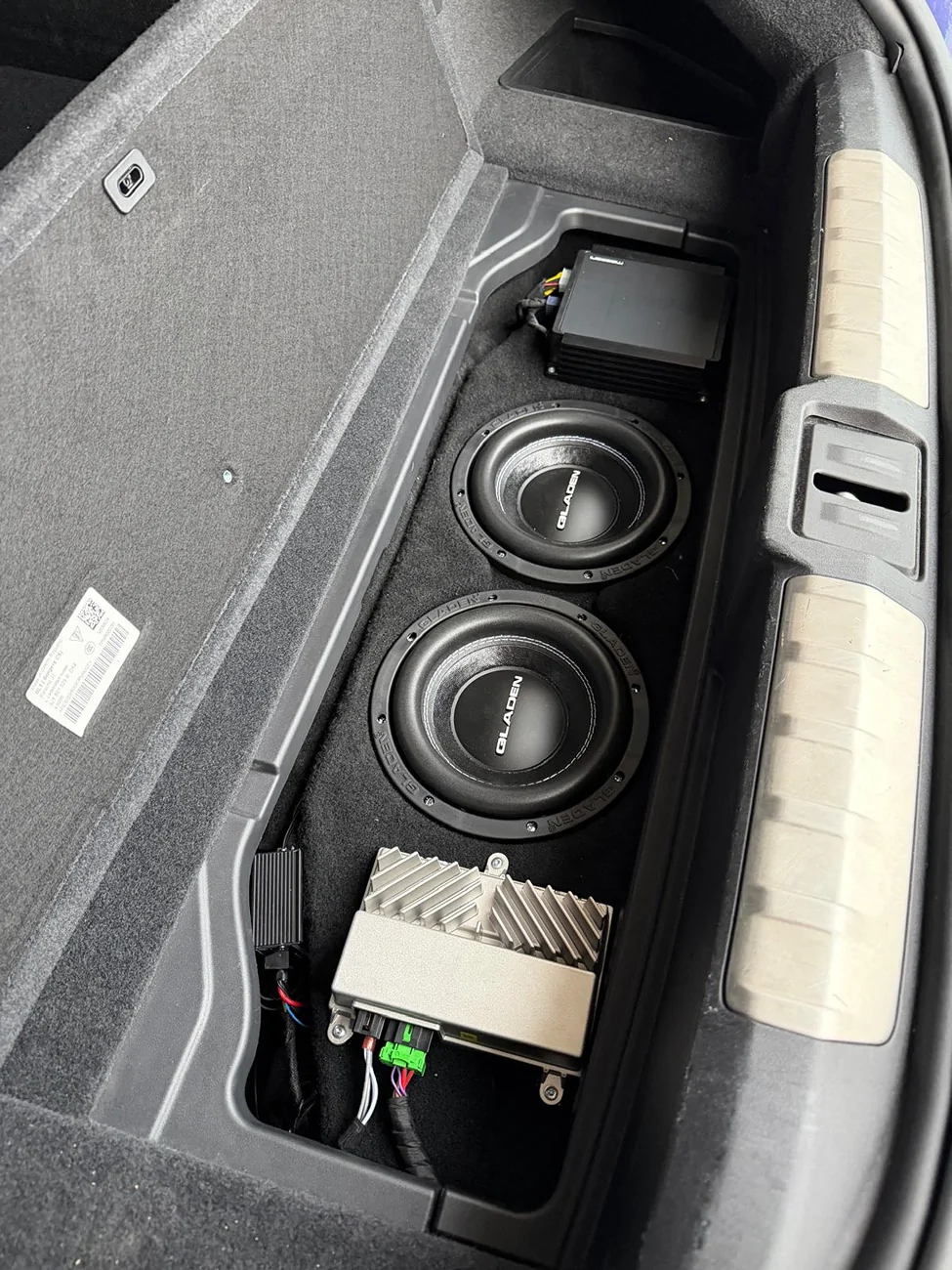 Porsche Taycan Subwoofer upgraded! WhatsApp Image 2025-12-18 at 19.50.35