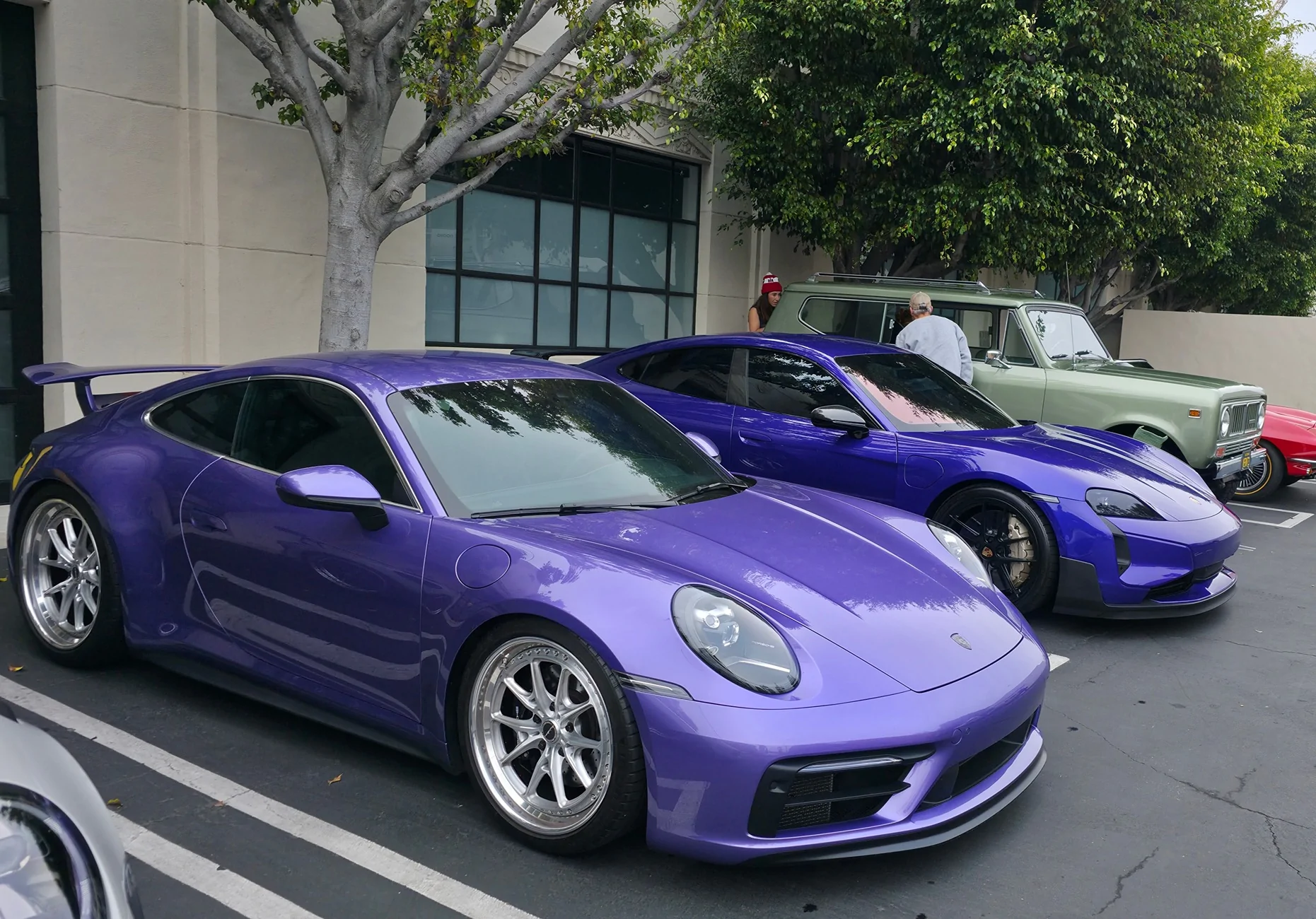 Porsche Taycan PURPLE SKY METALLIC Taycan Club 20251214_075724