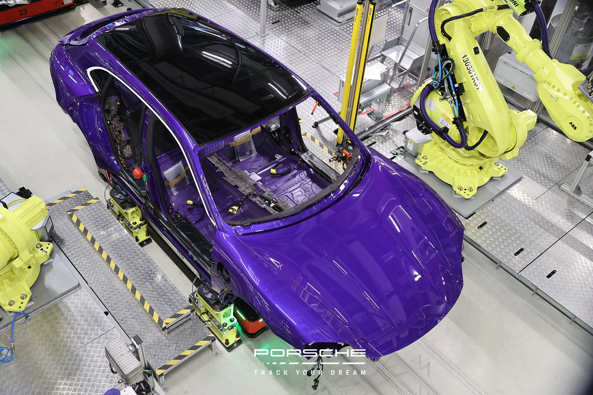 Porsche Taycan Project Purple - MY2026 Taycan CT4 176906A9EC0BBAE82E59E727DCA85388611B3873