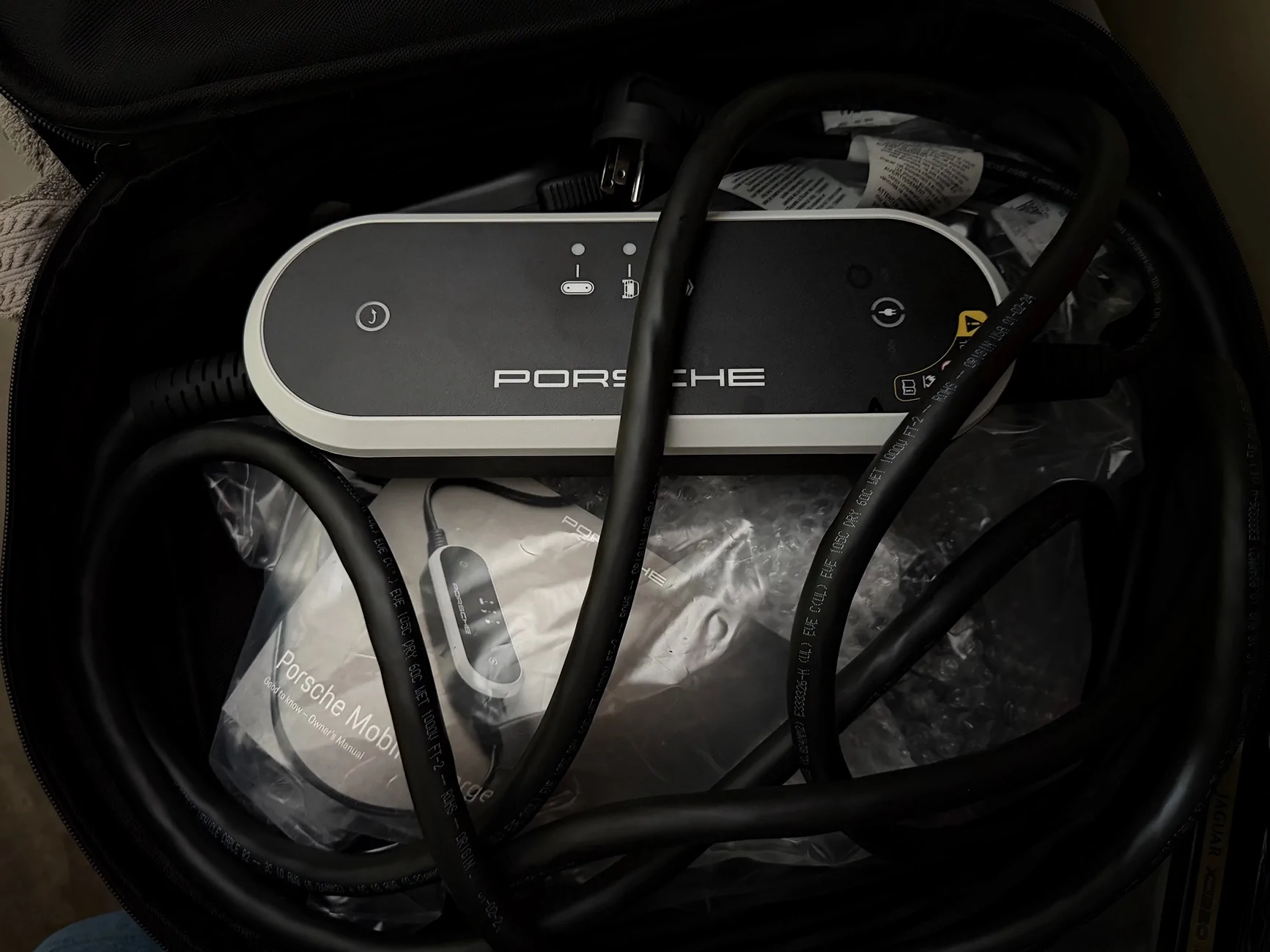 Porsche Taycan Porsche Mobile Charger J1.2 IMG_0581
