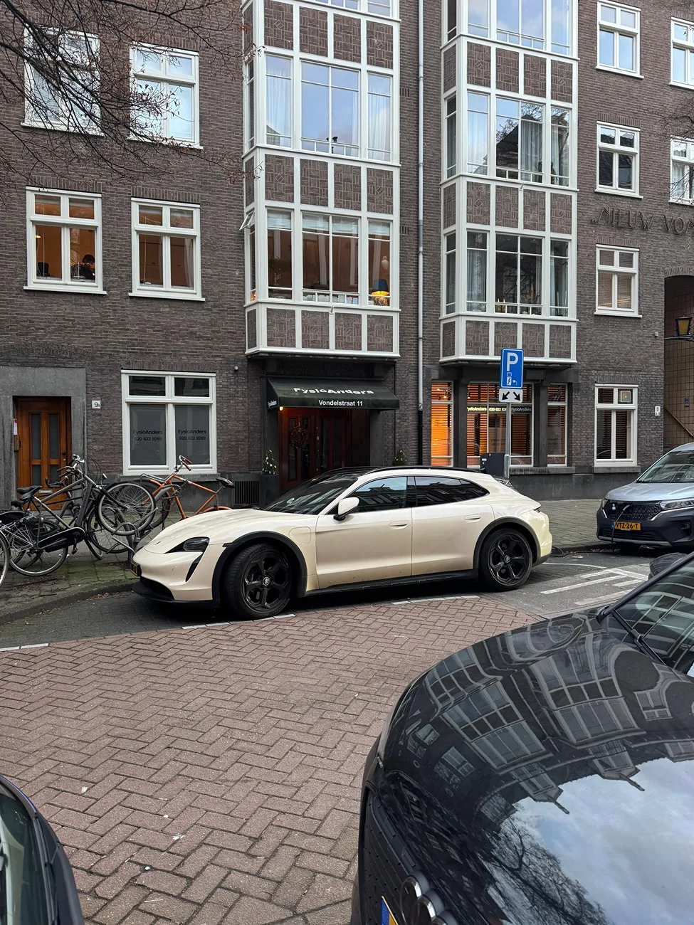 Porsche Taycan 🎨 PTS: PAINT TO SAMPLE Taycan Club & Photos Thread d35b17e6-9522-43df-8509-dd0db253a2a6