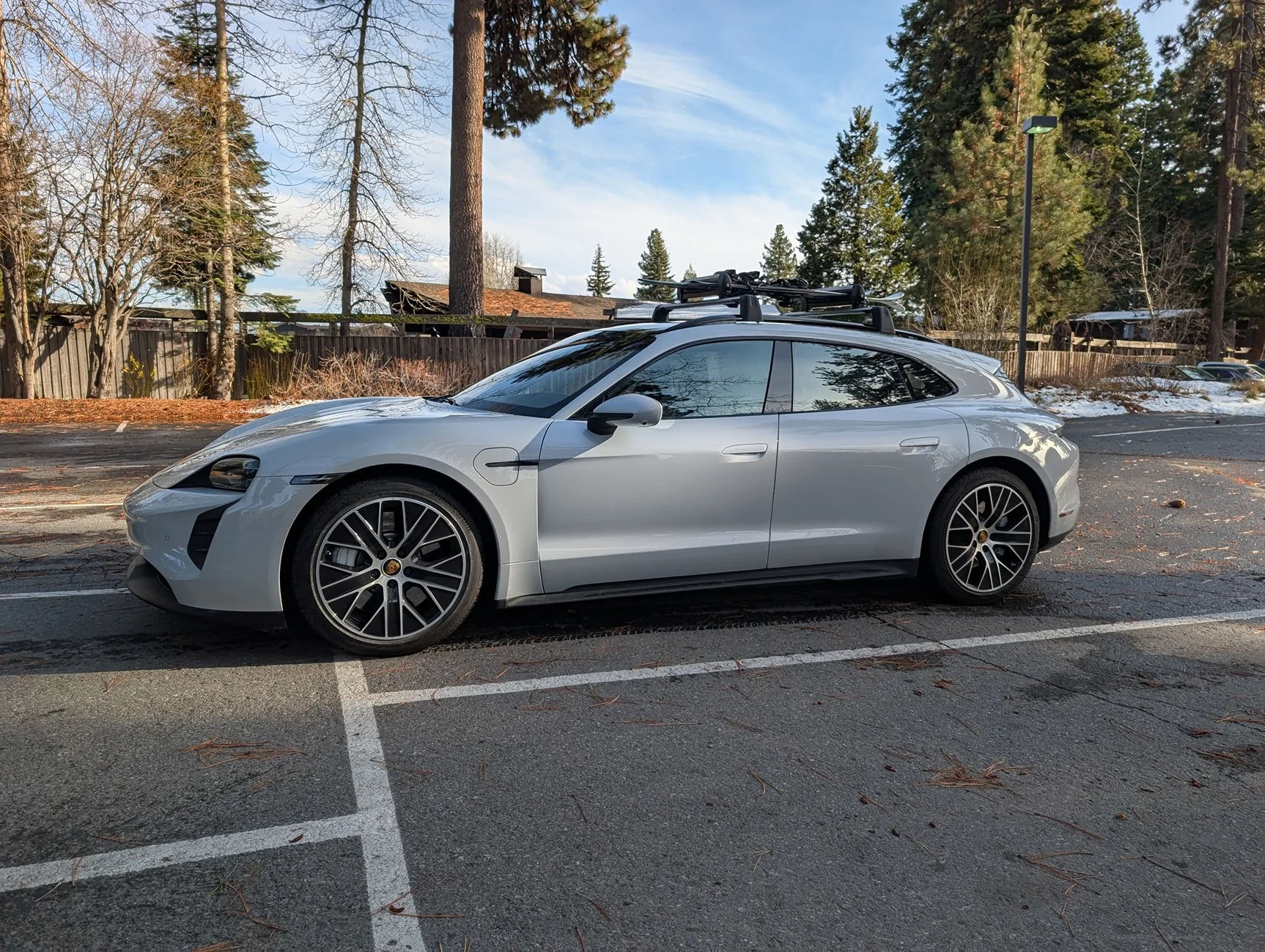 Porsche Taycan ICE GREY Taycan Club PXL_20251223_215528898