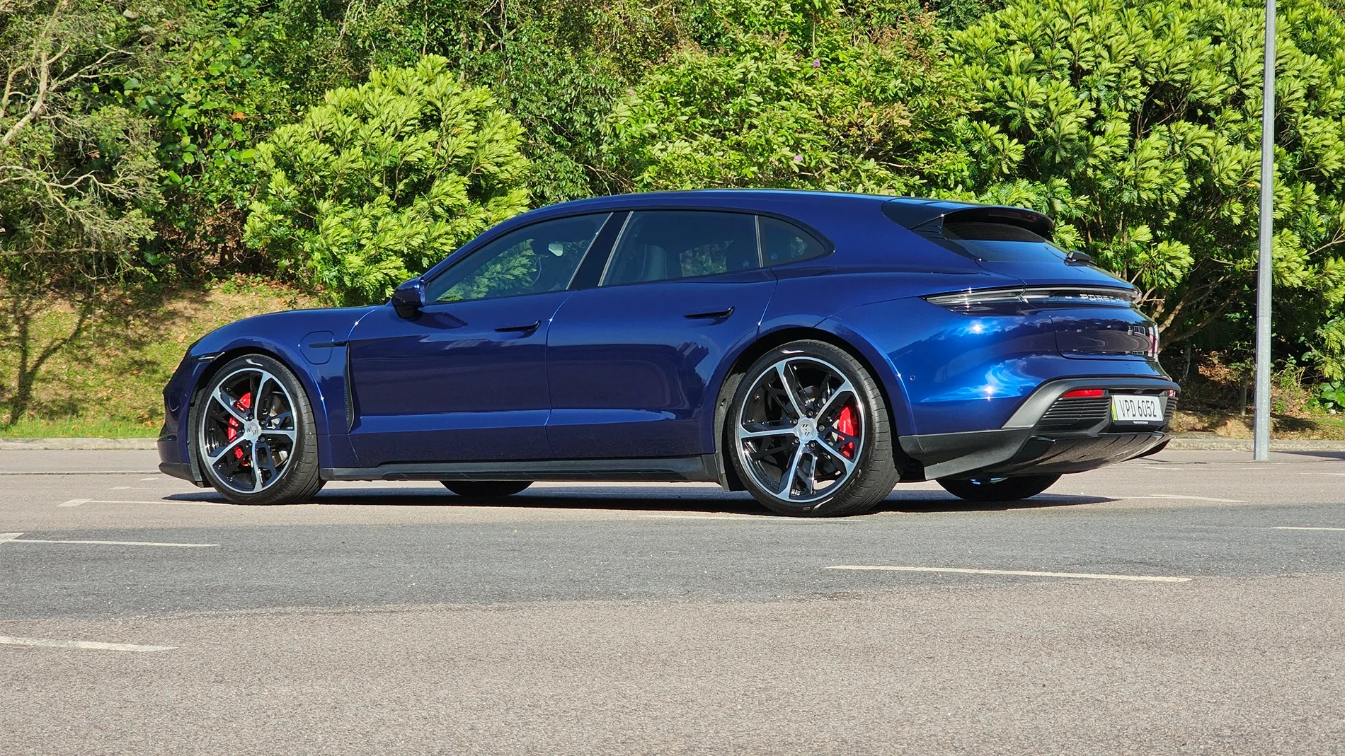 Porsche Taycan GENTIAN BLUE Taycan Club 20251224_171740