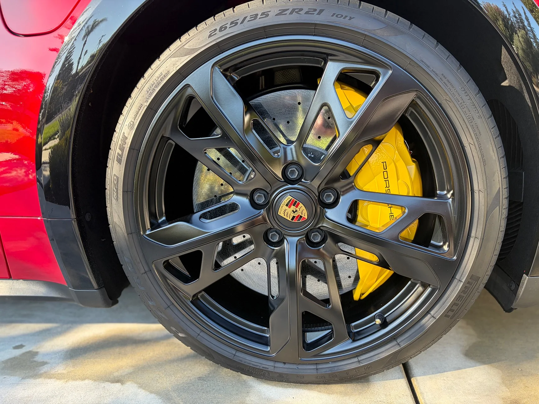 Porsche Taycan PSCB: Slight scraping sound from front left wheel when in motion IMG_0127