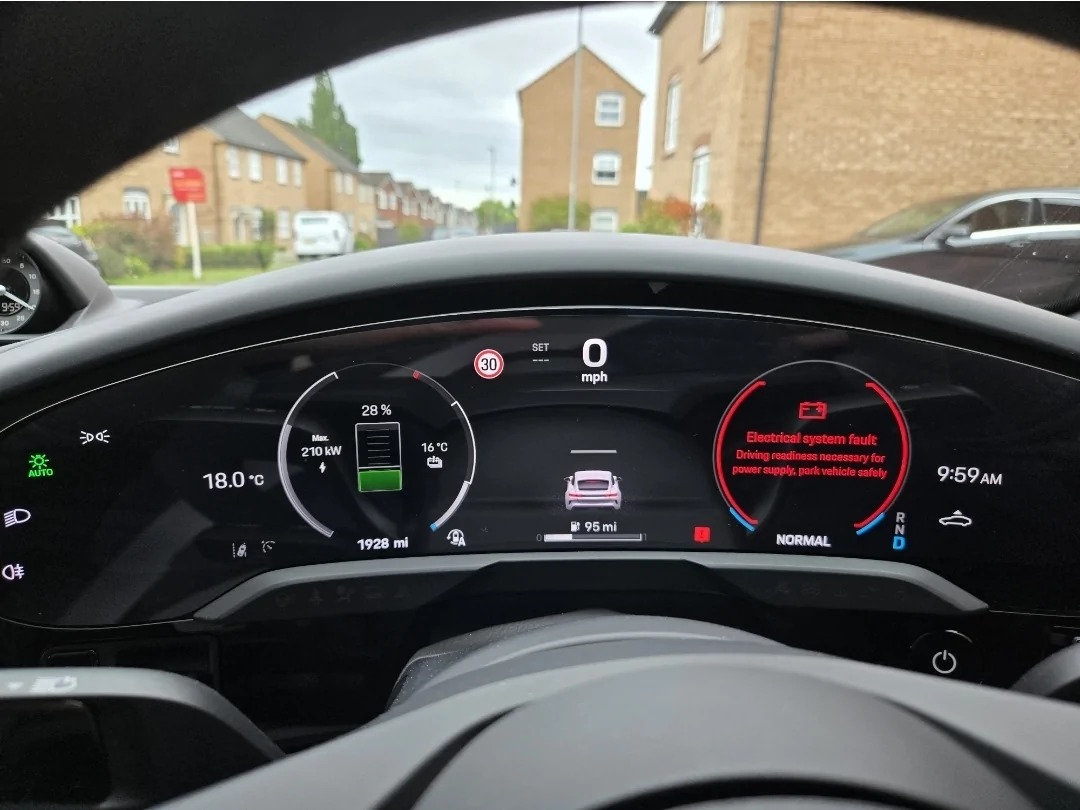 Porsche Taycan Intermittent red warning J1.2 Screenshot_20250915_170659_Photos