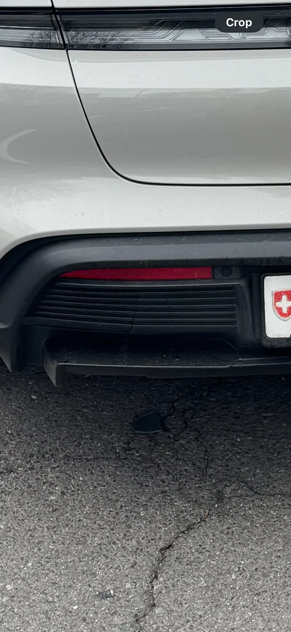 Porsche Taycan Rear bumper in Carbon Fiber IMG_3366