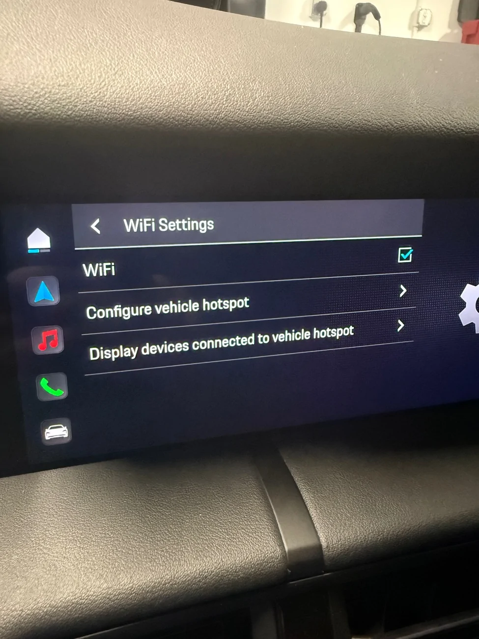 Porsche Taycan CarPlay won’t connect anymore- video IMG_4673
