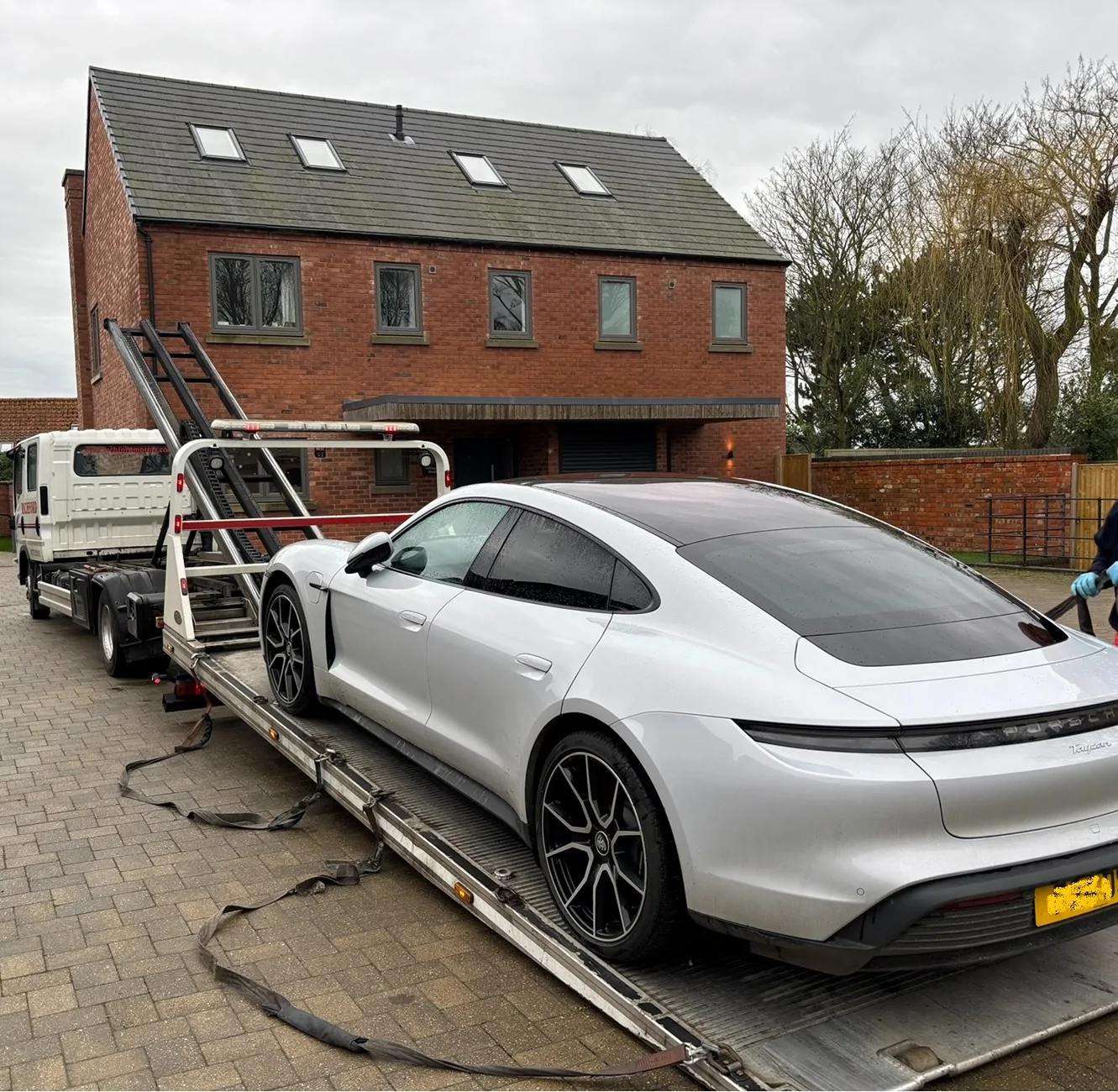 Porsche Taycan Transmission warning light taycan recovery jan26