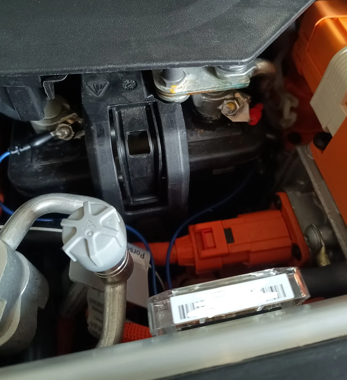 Porsche Taycan Keep track of your 12V battery with the Ancel BM200 IMG_20260117_152201676~2