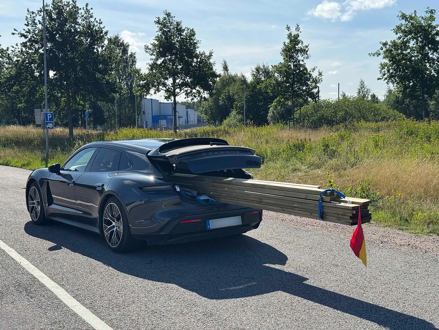 Porsche Taycan Richard Hammond's new car is a J1.2 CT4S! IMG_5264 kopiera1