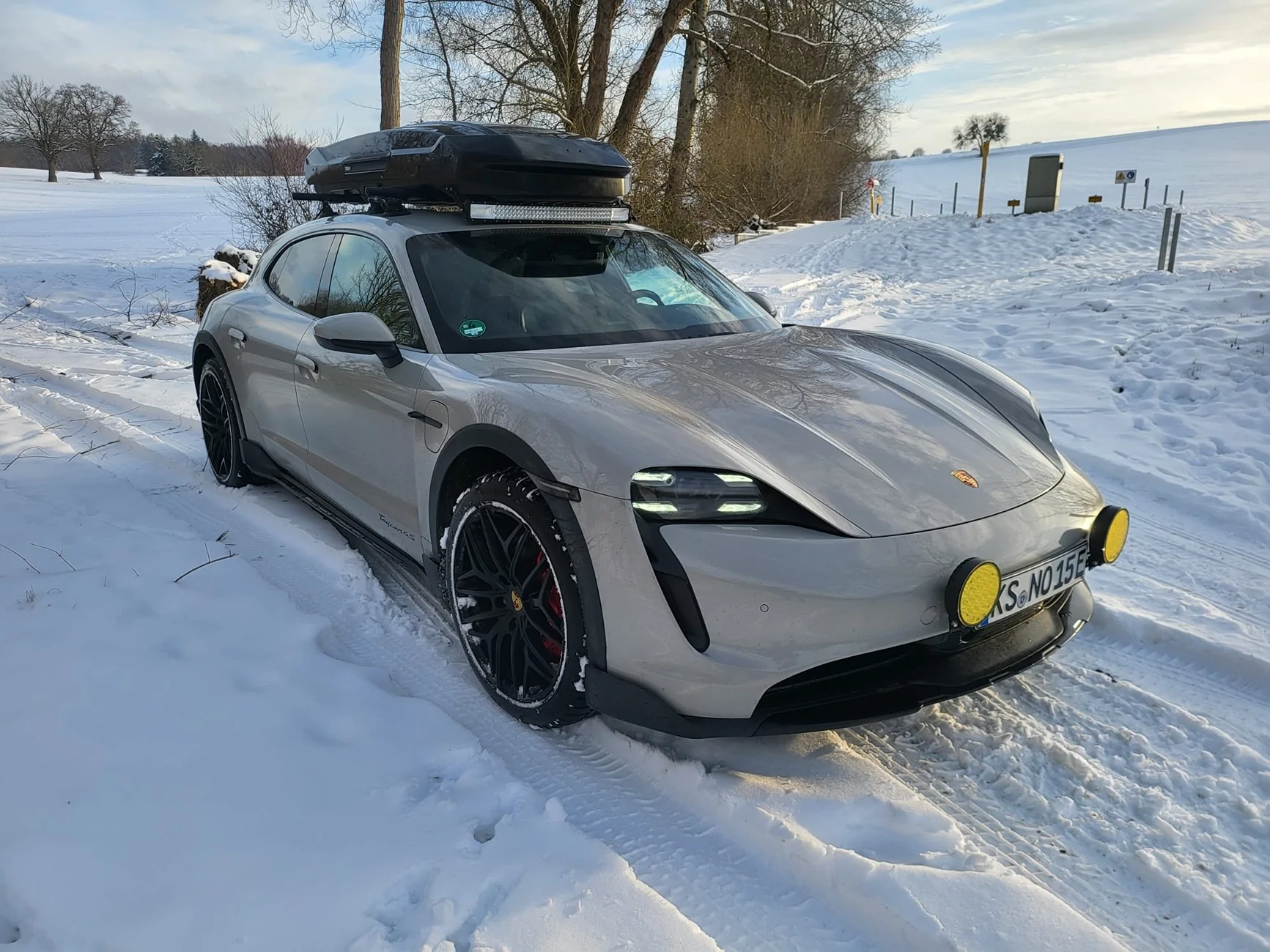Porsche Taycan Introduction WhatsApp Image 2026-01-28 at 16.12.01