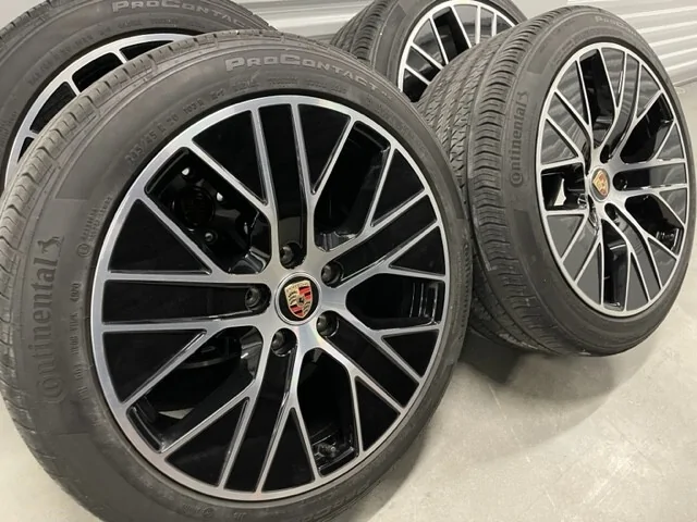 Porsche Taycan For Sale: Porsche Taycan OEM SET 20” AERO Wheels With Continental Tires. 3