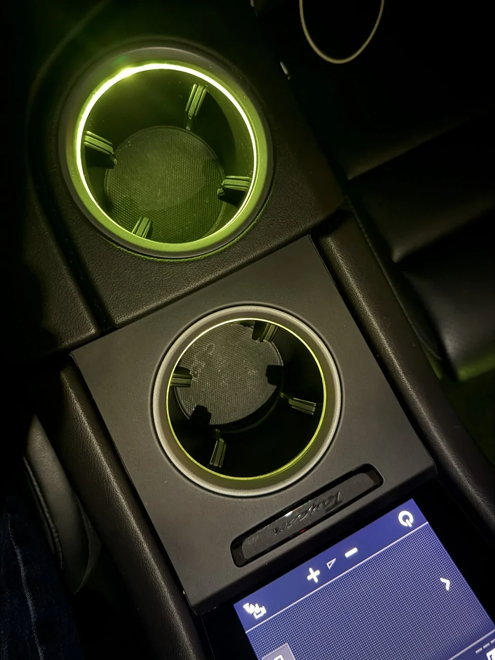 Porsche Taycan Cupholder Ambient Light rings IMG_0407(1)