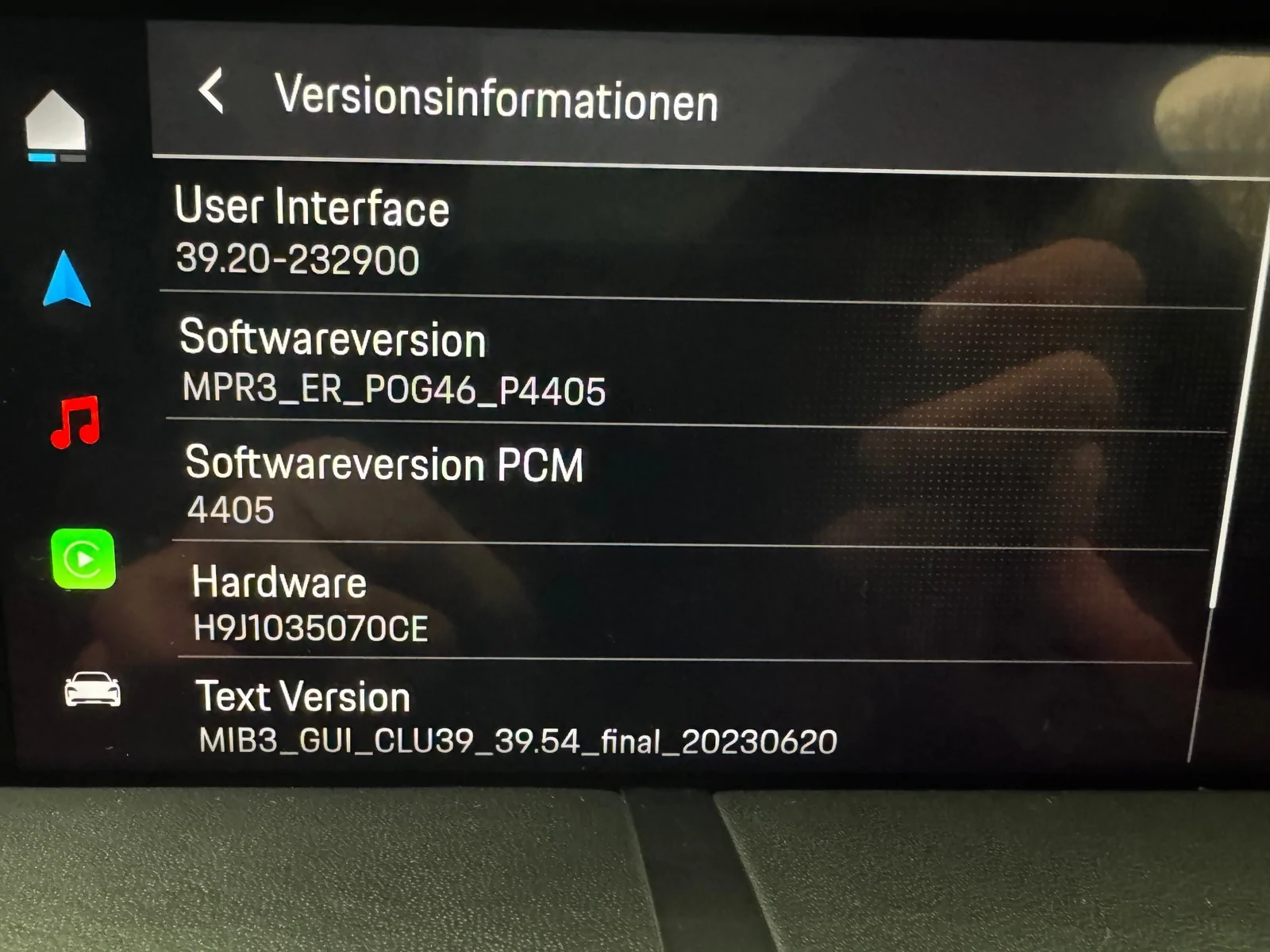 Porsche Taycan PCM version tracking (and their differences) 1770671510133-a1
