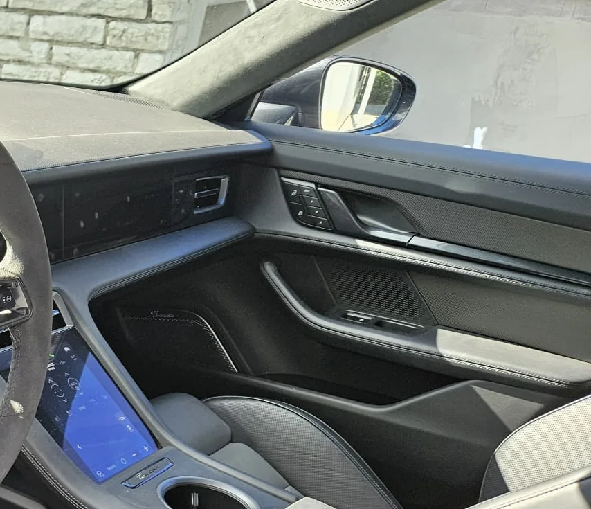 Porsche Taycan Accent package painted in exterior colour - Show yours 1771372867426-z