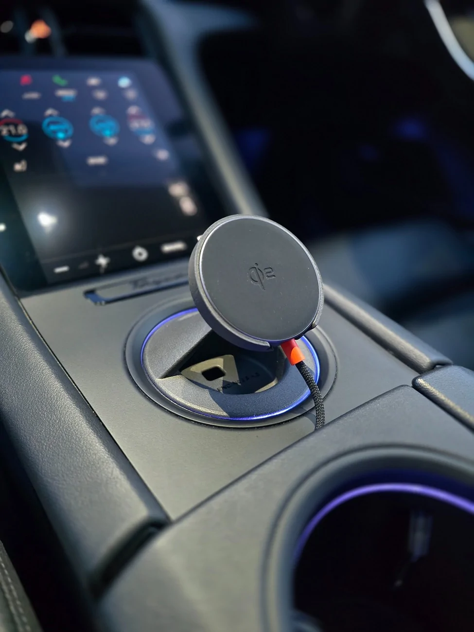 Porsche Taycan MagSafe Phone Holder 20260306_180603