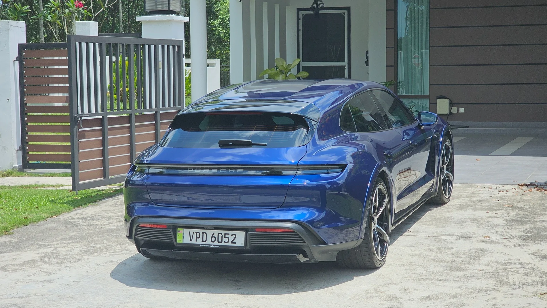 Porsche Taycan Taycan CT 4S MY config Porsche-Taycan-CT4S-20260321-1