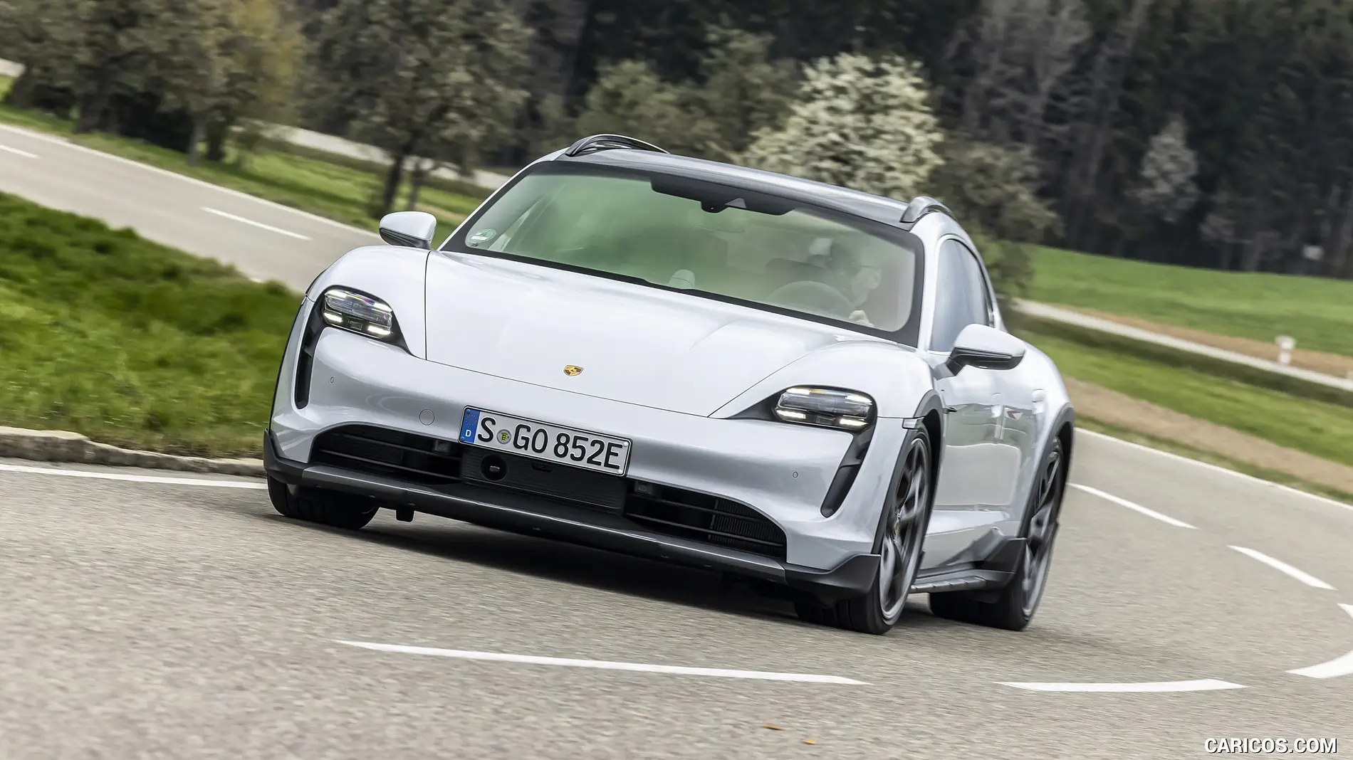 Porsche Taycan Has anyone color-matched the headlight surrounds and intakes? 1774287546950-qt