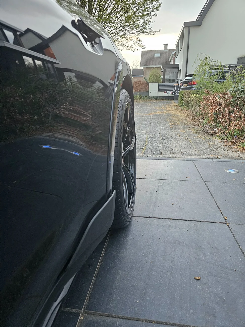 Porsche Taycan Spacers….? 20260410_200249