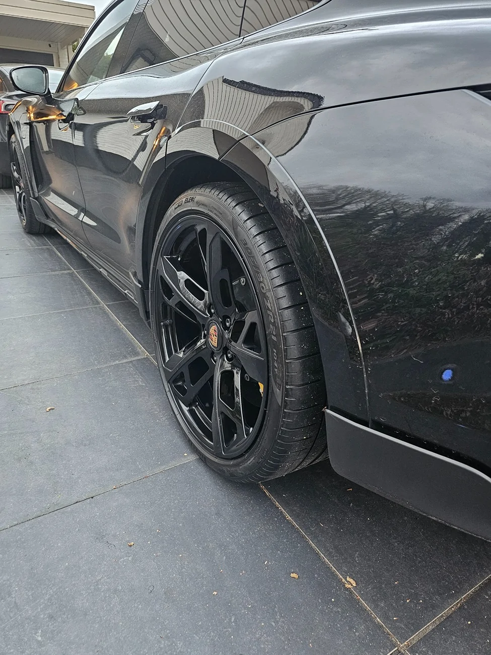 Porsche Taycan Spacers….? 20260410_200212