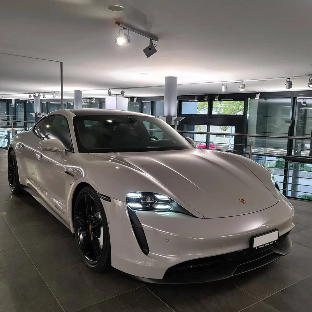 Porsche Taycan 2021 Taycan in Chalk color - first pictures 2021 Taycan Chalk Paint Color 120993858_340344203855218_6839843521555506286_n
