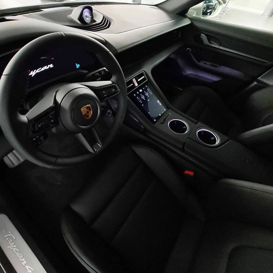 Porsche Taycan 2021 Taycan in Chalk color - first pictures 2021 Taycan Chalk Paint Color 120936153_1576903829148823_8581873302259072841_n