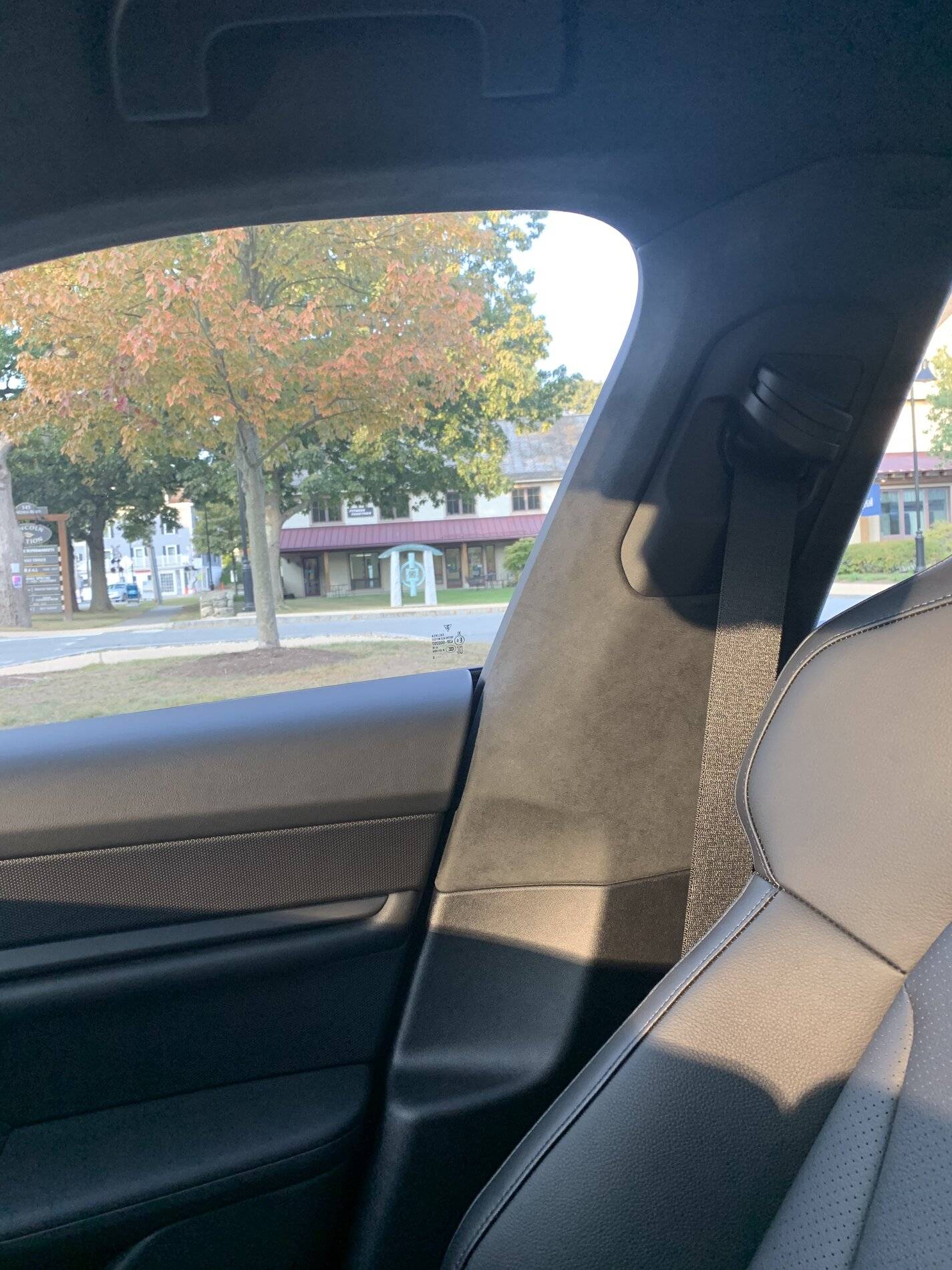 Porsche Taycan Racetex interior C71832CD-4583-42EB-AEE5-CE197CADAB98