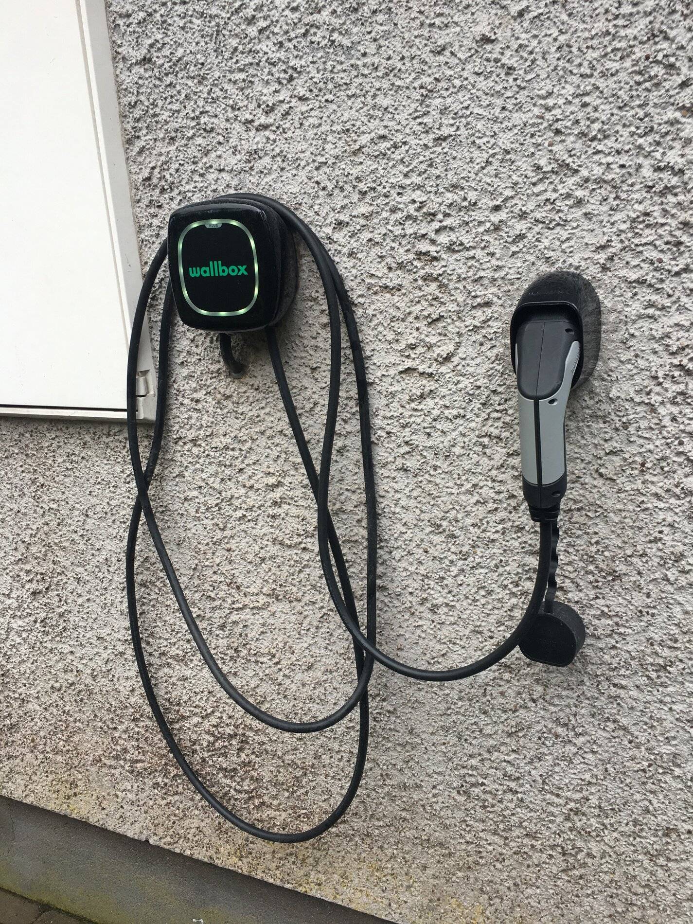 Porsche Taycan Pod point a good choice and where to mount? 45BCD988-D72C-477C-B547-C17459BD4B22