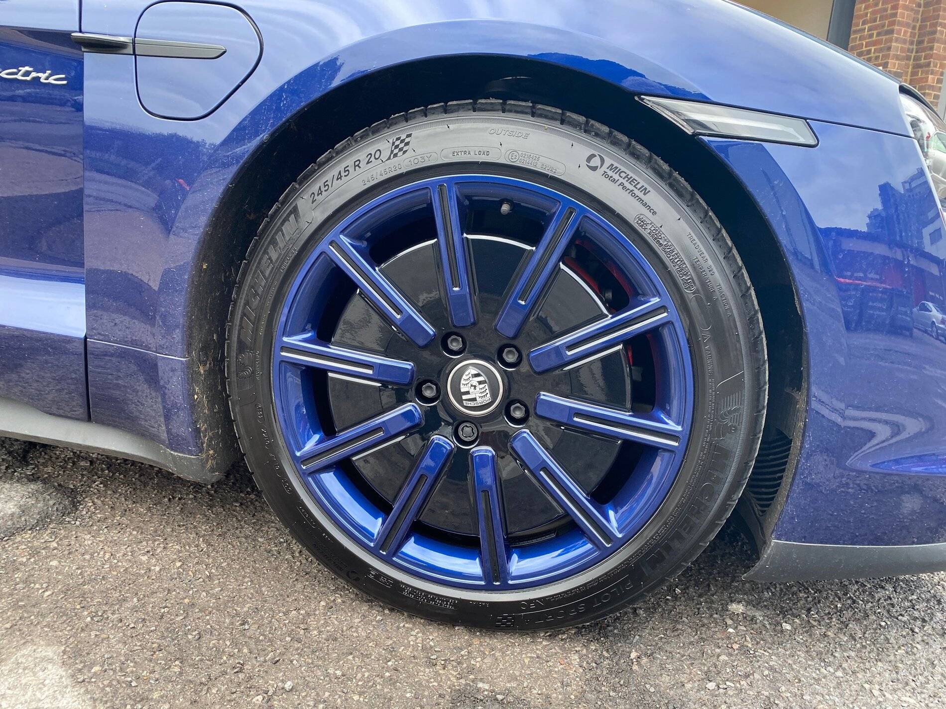 Porsche Taycan My custom painted wheels TAYCAN WHEELS 2