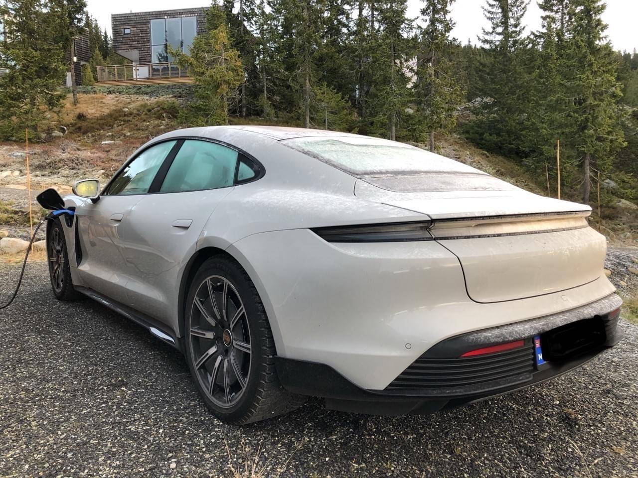 Porsche Taycan CHALK Taycan Club IMG_7214 2.JPG