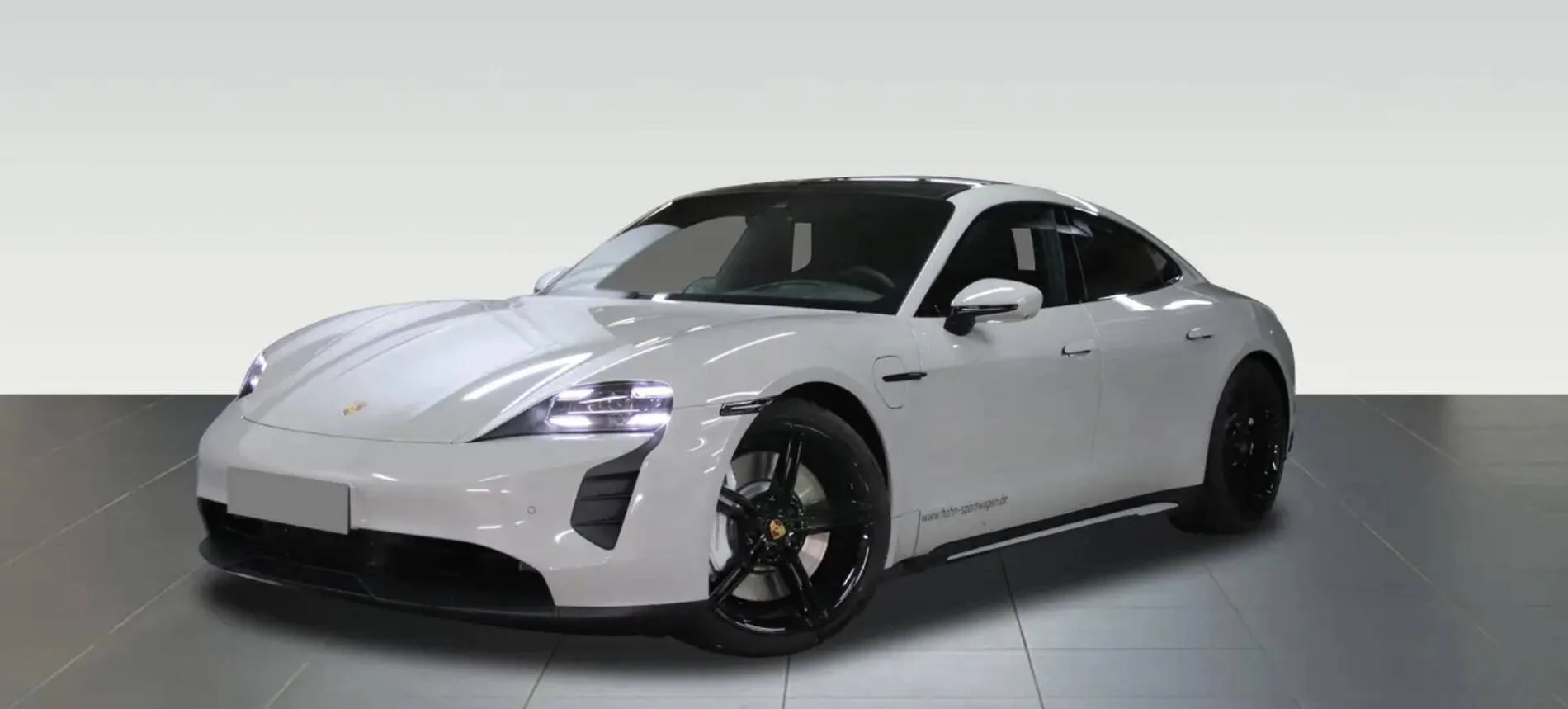 Porsche Taycan CHALK Taycan Club Screenshot 2020-10-30 at 09.31.35
