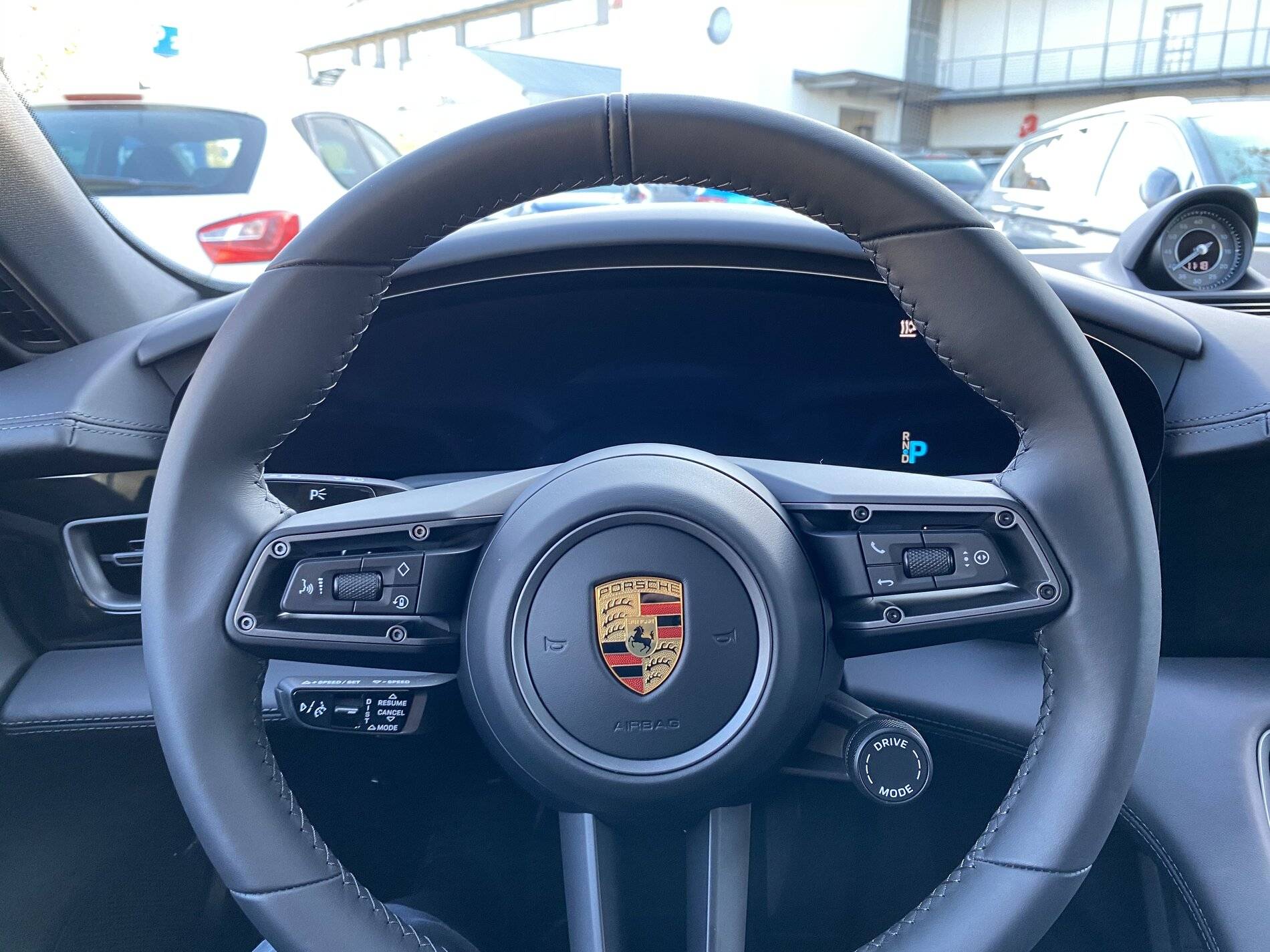 Porsche Taycan Pic of Head Up Display (HUD) & Wireless CarPlay/Charging AFC52144-AB26-42F6-B890-86F1807762BE