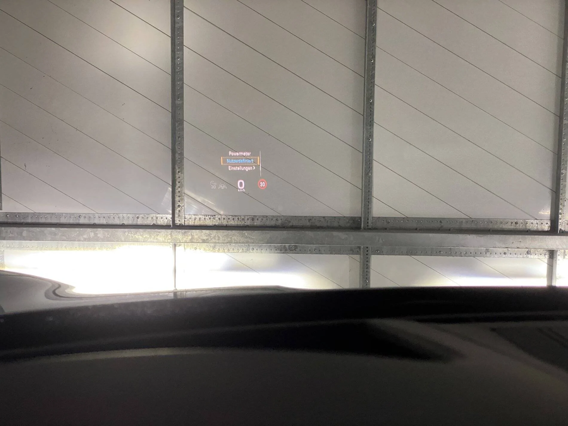 Porsche Taycan Pic of Head Up Display (HUD) & Wireless CarPlay/Charging AEE67D8B-6EAE-4D55-9C1E-BE0AF5F3AC90