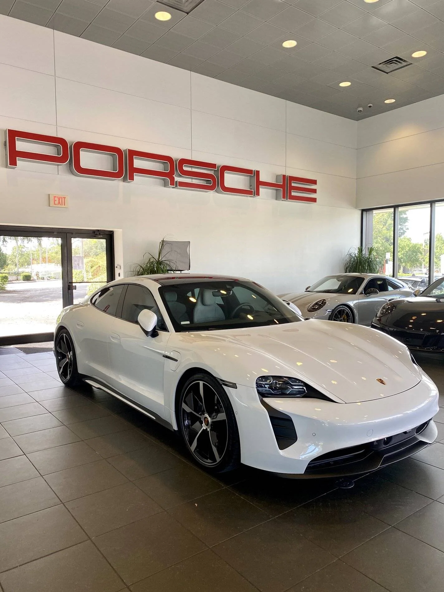 Porsche Taycan Sport Design Package 3D069030-30AE-4463-8676-C845F7132F1F