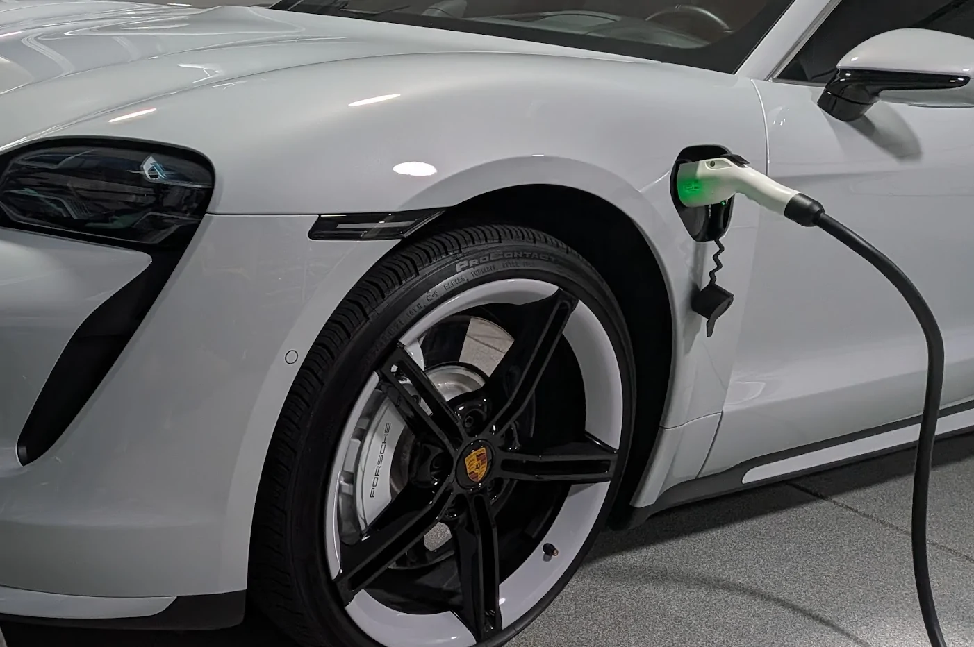 Porsche Taycan (Pic request) Ice Grey and Mission-E wheel variants 1776973594355-a7