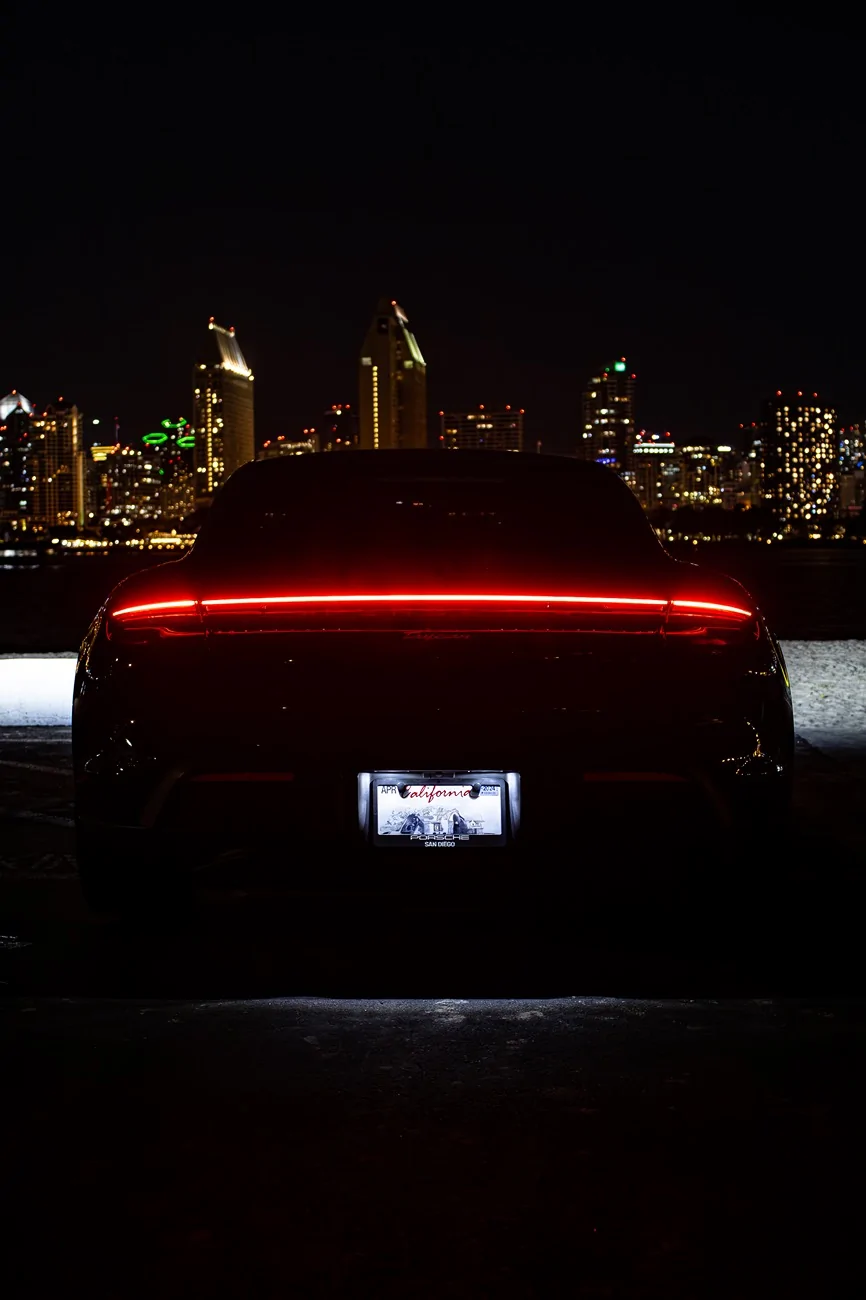 Porsche Taycan BLACK / JET BLACK Taycan Club Back