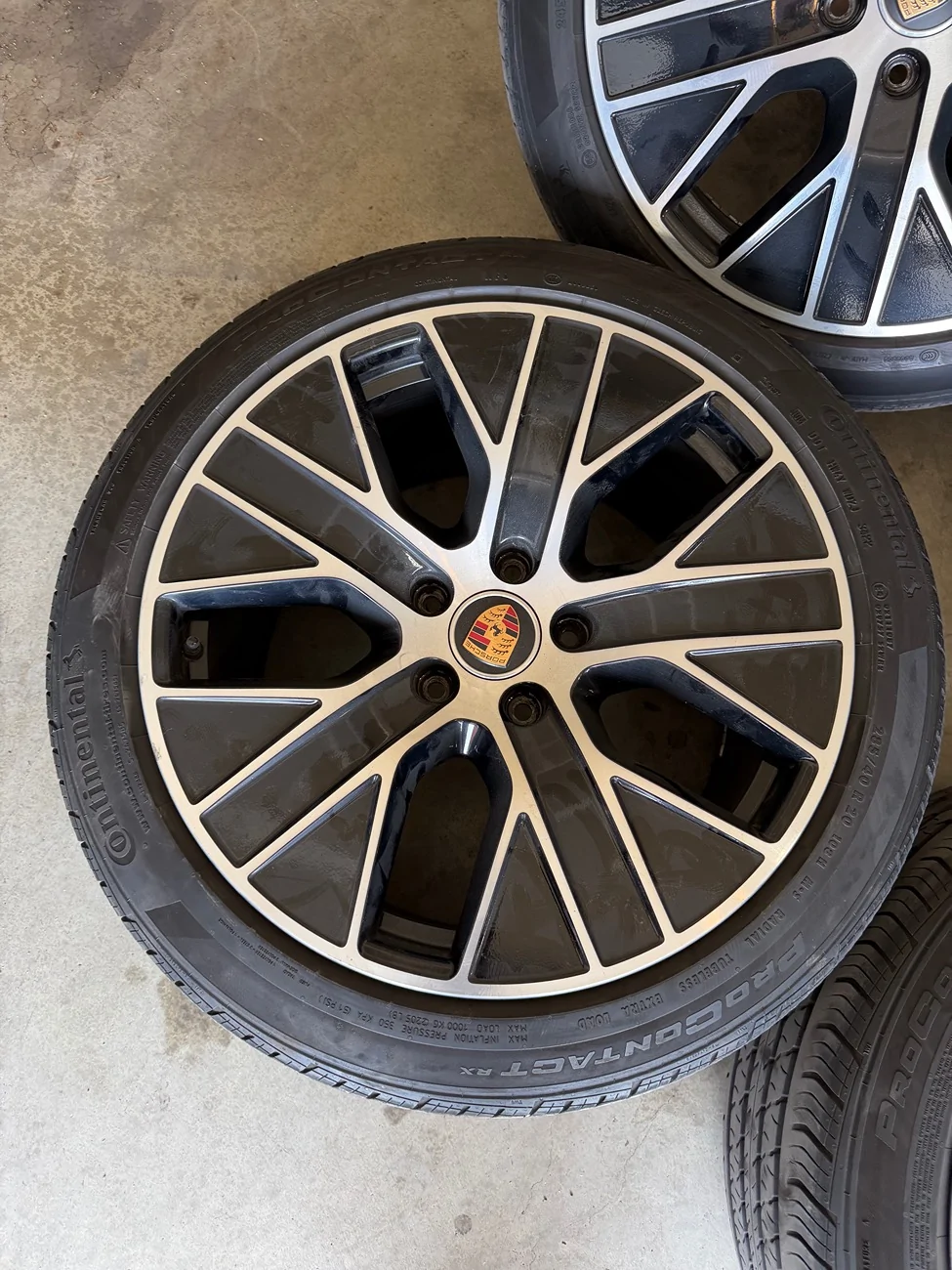 Porsche Taycan FS: 20” OEM Aero wheels IMG_5484