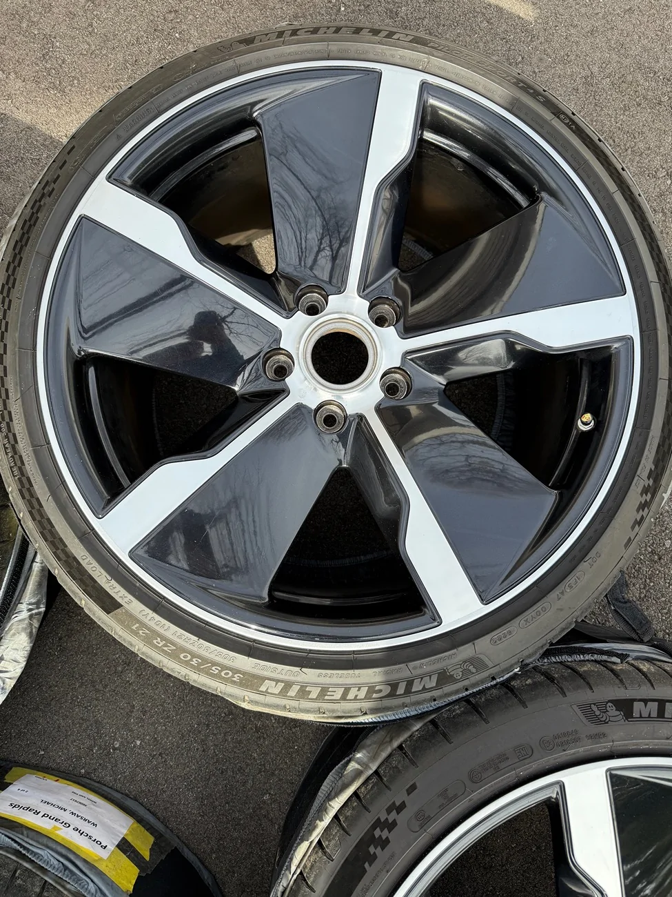 Porsche Taycan 21” Taycan Exclusive Design Wheels and Tires IMG_2941