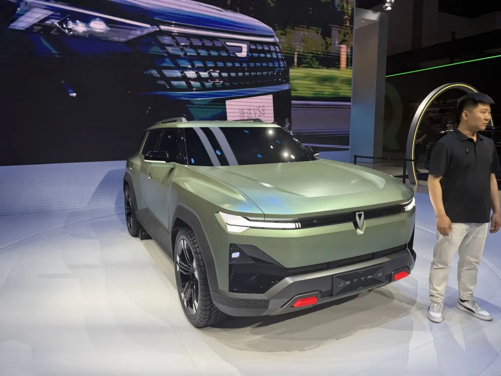 Porsche Taycan VW and Audi at Chinese Autoshow 1777228080171-z9