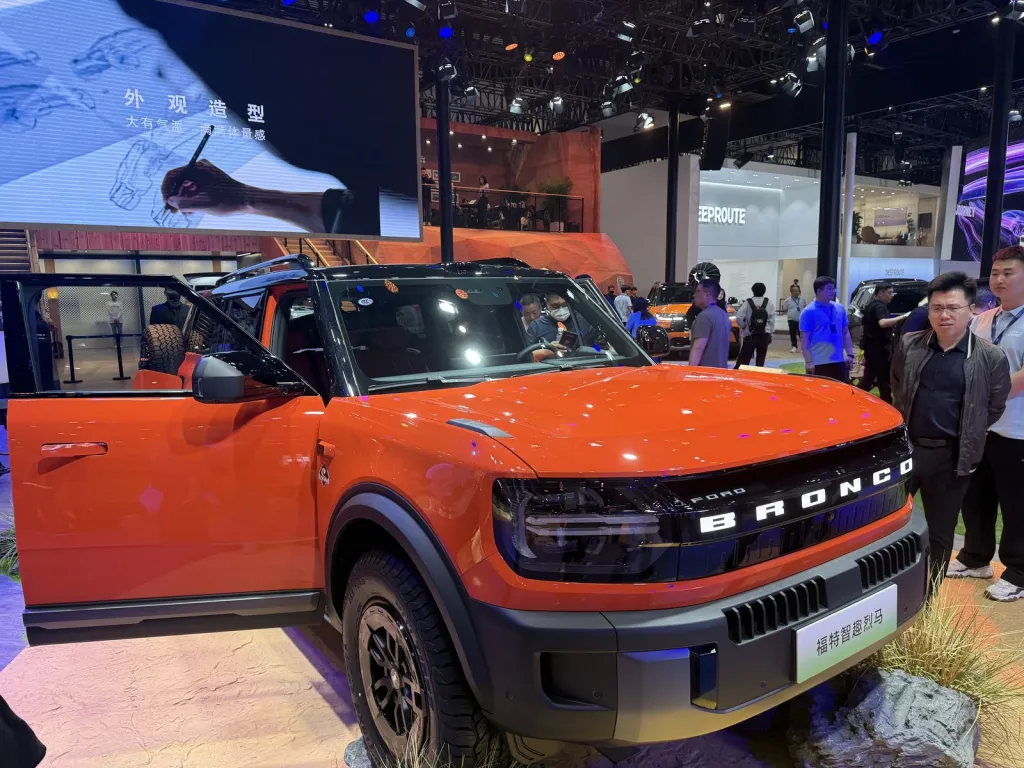 Porsche Taycan VW and Audi at Chinese Autoshow 1777228431947-29