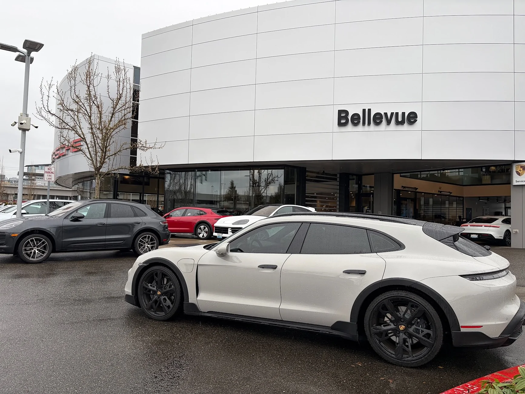 Porsche Taycan Picture please, Taycan Cross Turismo In Factory “Low” Height Setting 1