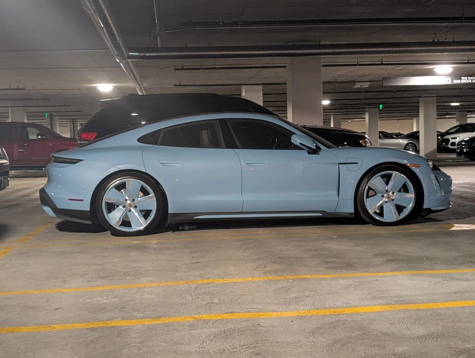 Porsche Taycan Wheel color change. IMG-20260326-WA0000