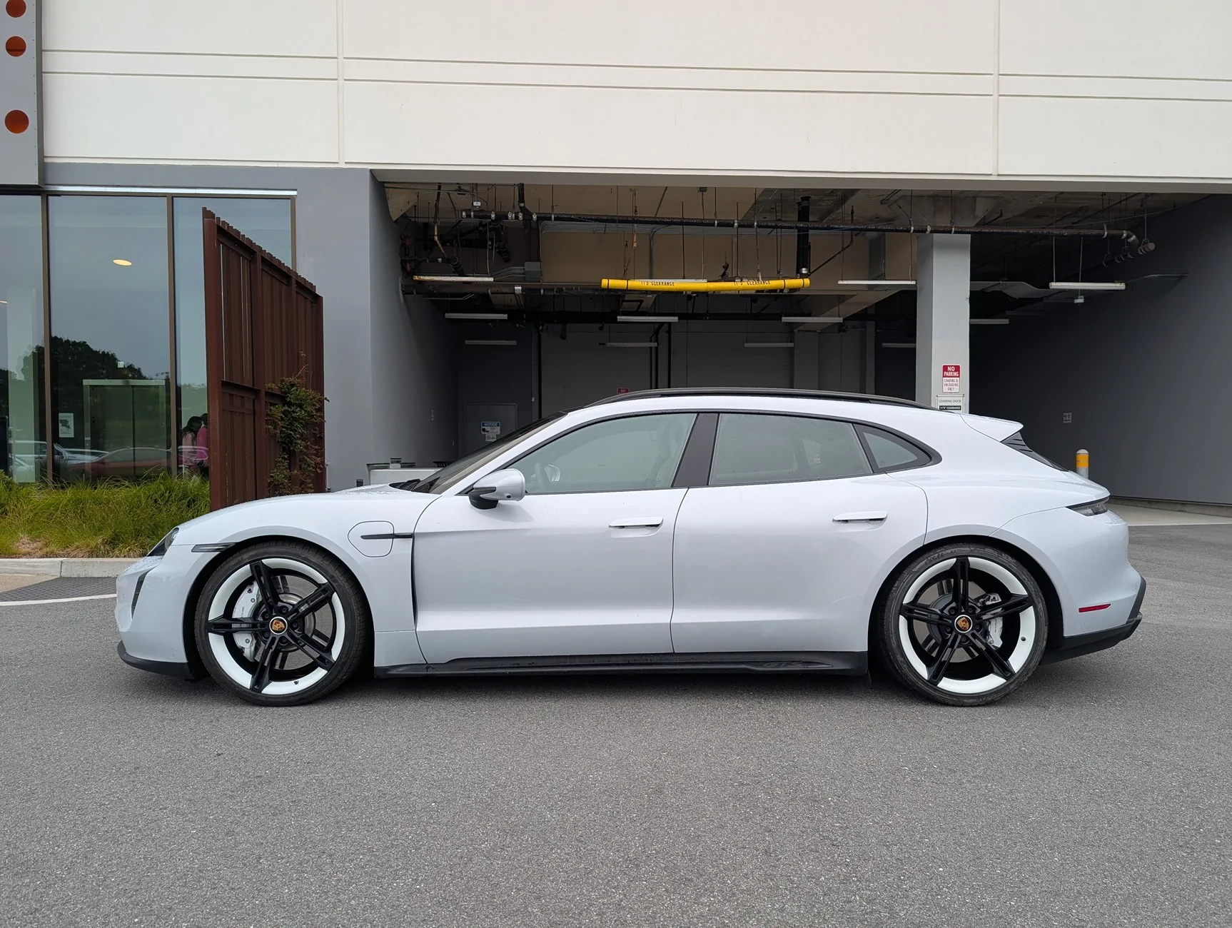 Porsche Taycan (Pic request) Ice Grey and Mission-E wheel variants PXL_20260510_183127714