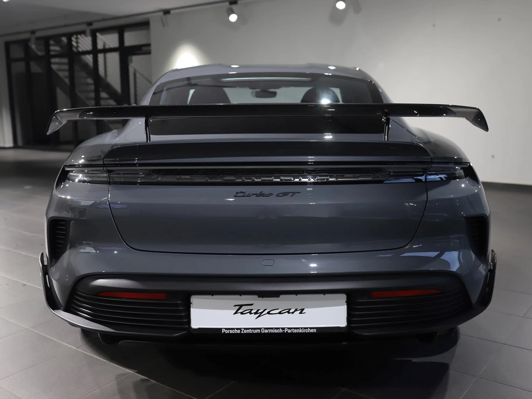 Porsche Taycan 🎨 PTS: PAINT TO SAMPLE Taycan Club & Photos Thread 3840 (3)