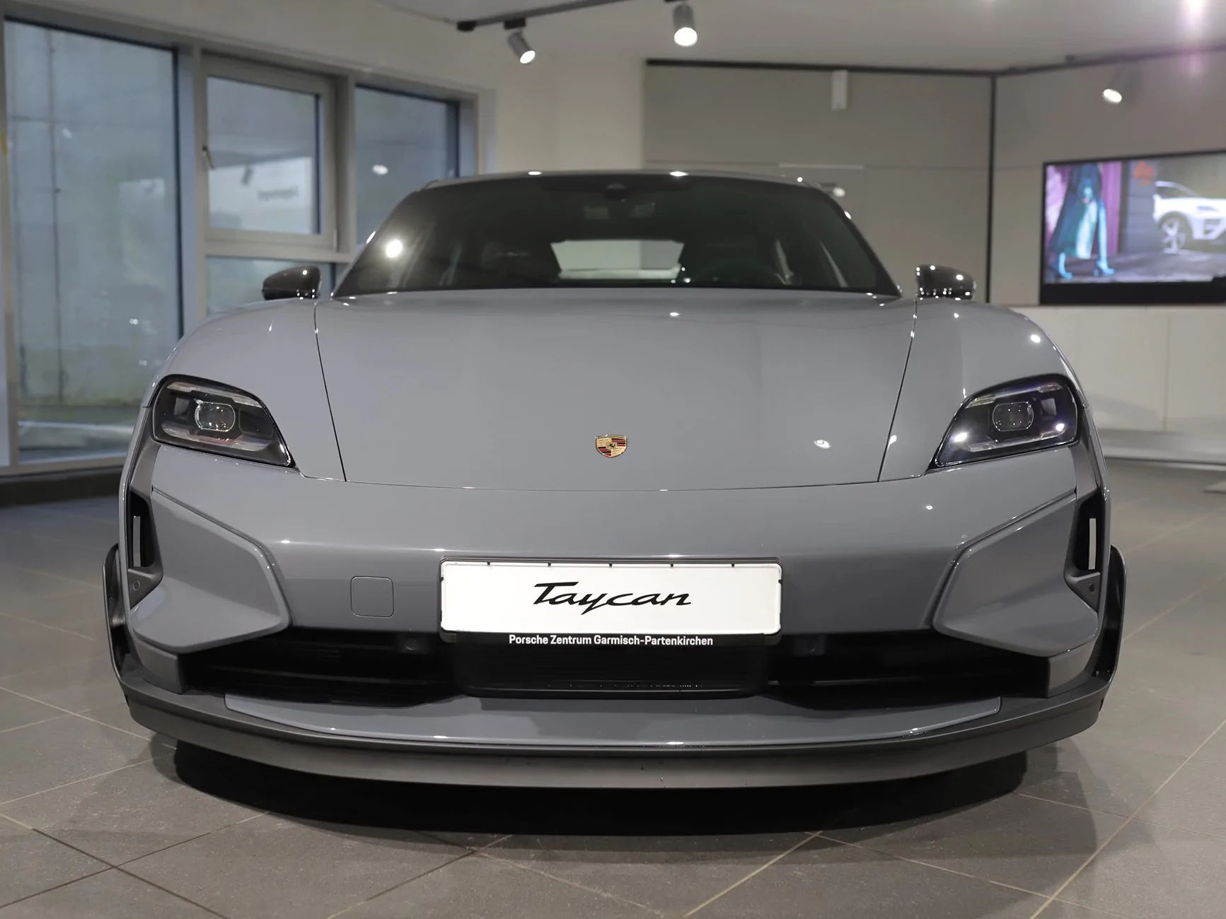 Porsche Taycan 🎨 PTS: PAINT TO SAMPLE Taycan Club & Photos Thread 3840 (2)