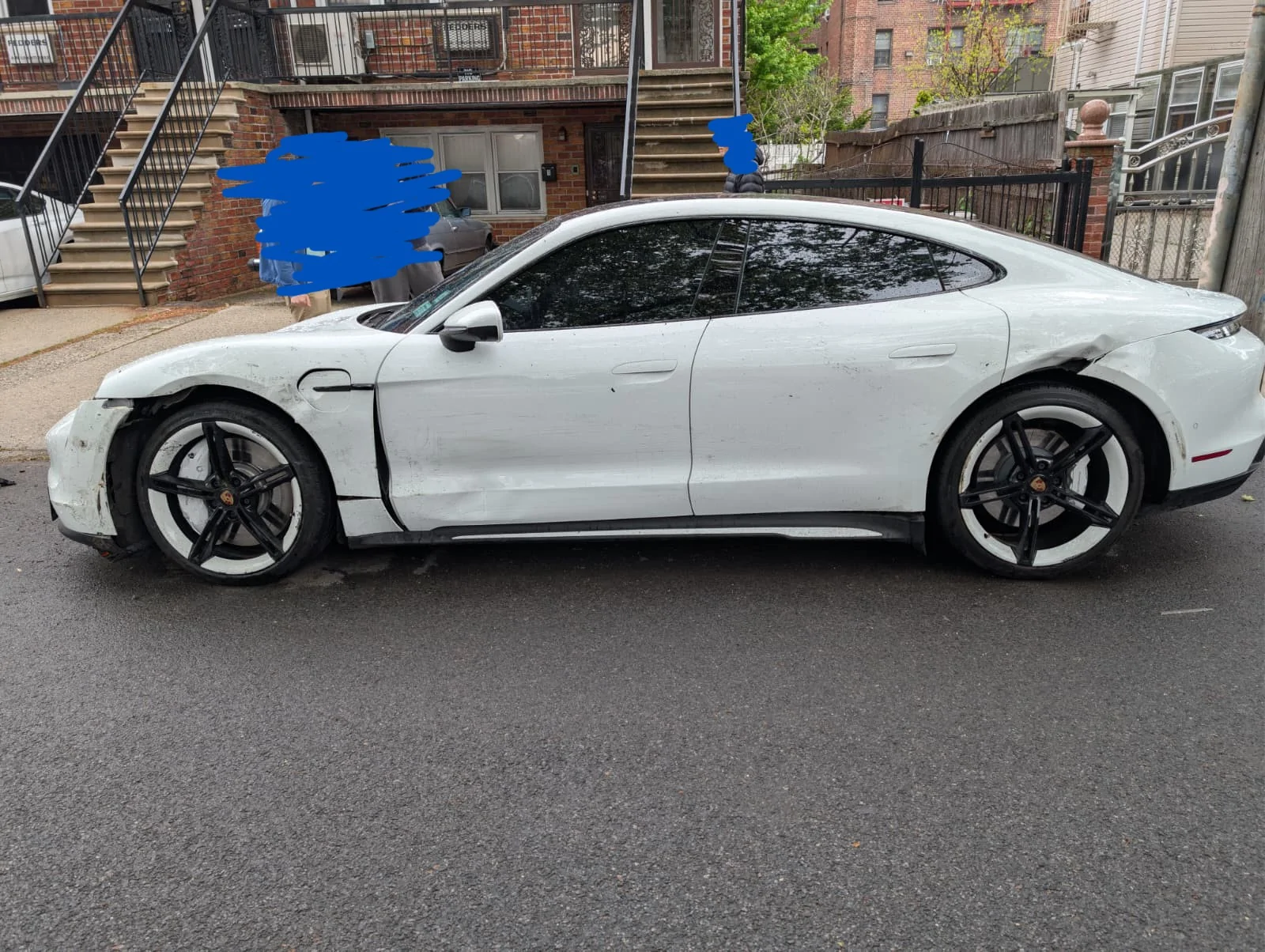 Porsche Taycan Possible total loss? 1000051050