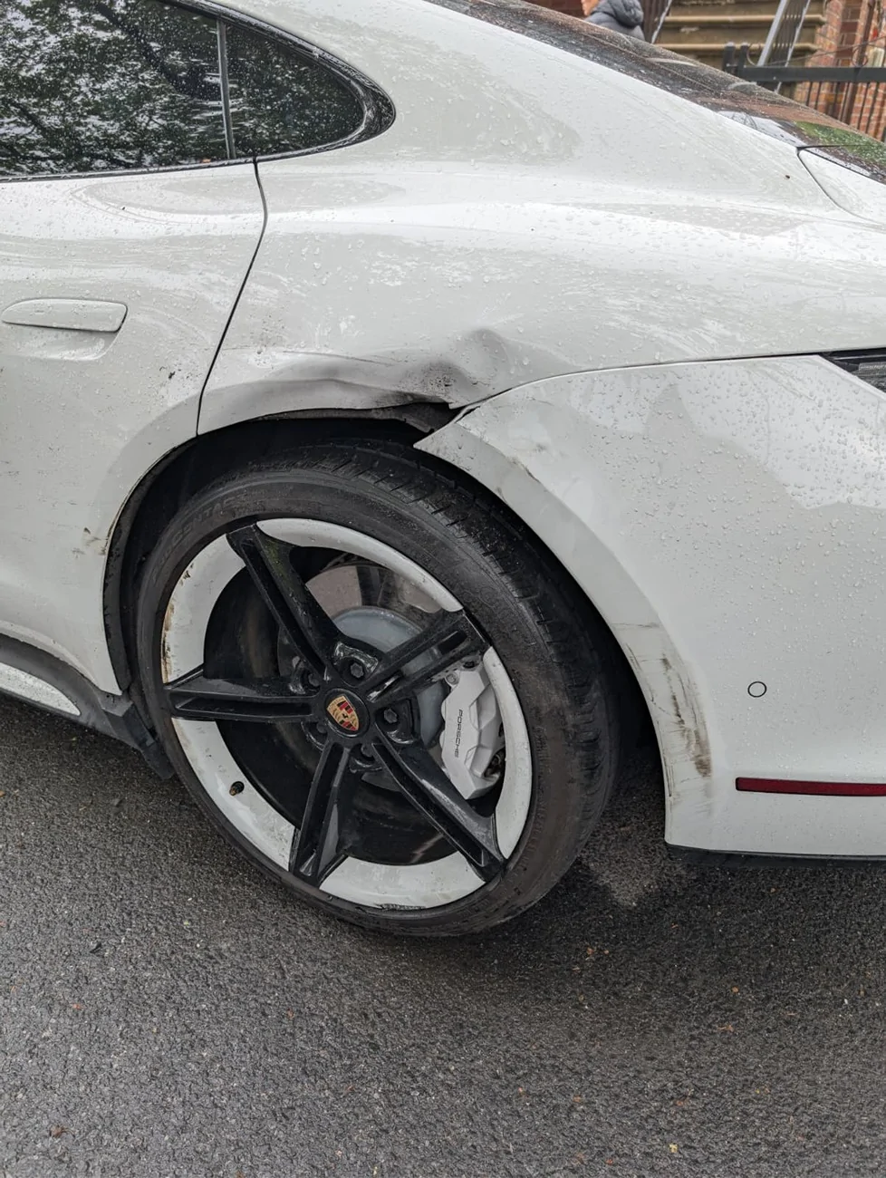 Porsche Taycan Possible total loss? 1000051049