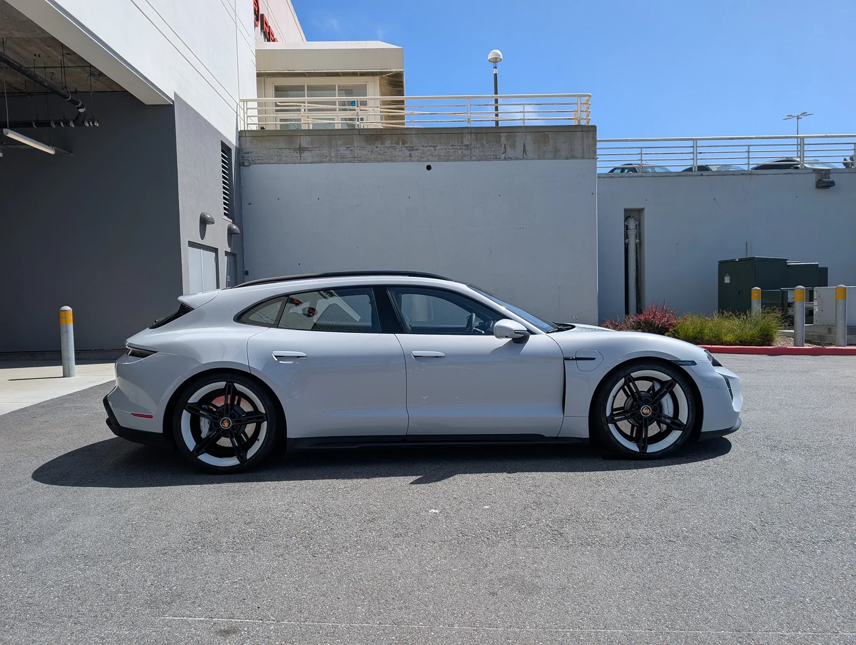 Porsche Taycan (Pic request) Ice Grey and Mission-E wheel variants PXL_20260514_221944802