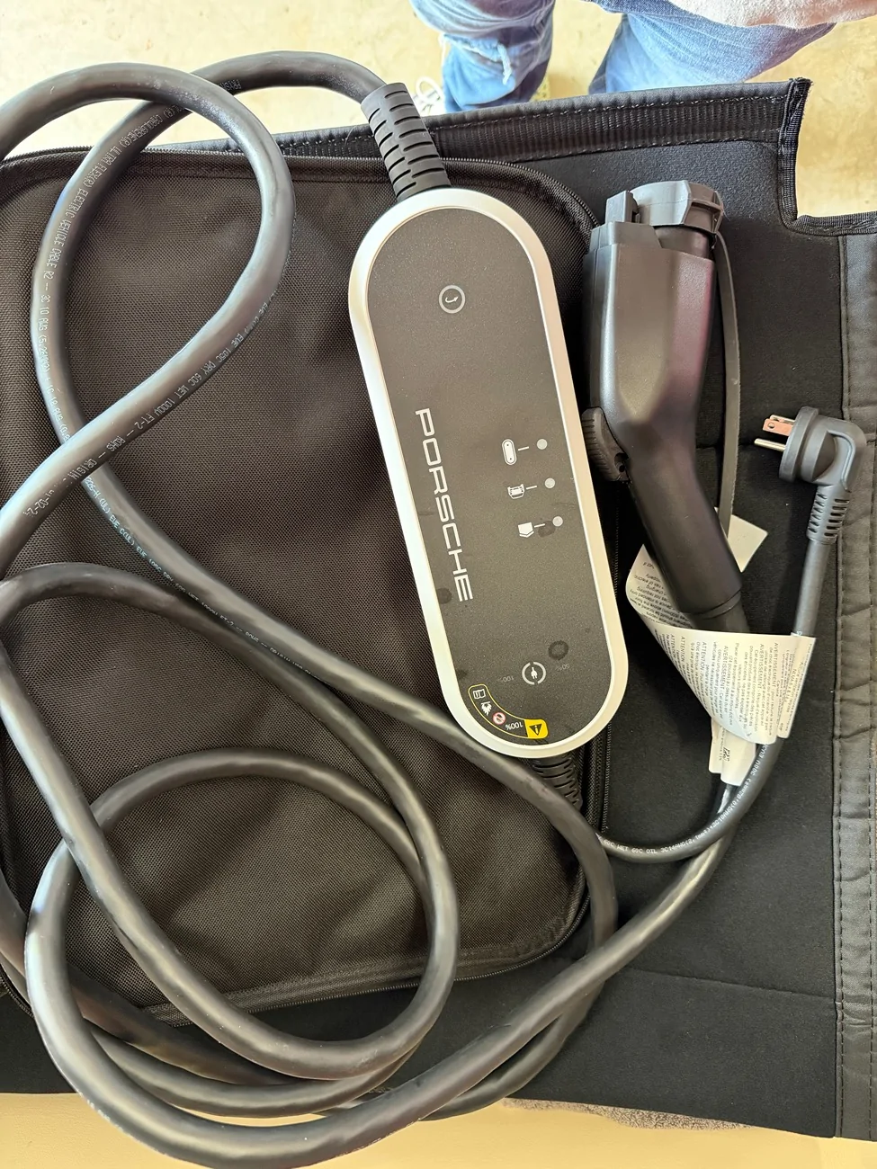 Porsche Taycan Porsche Mobile Charger J1.2 IMG_1613